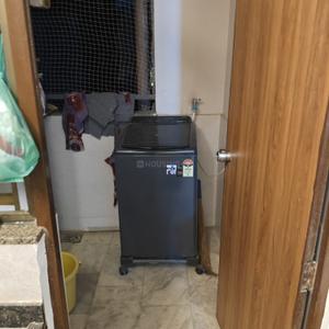 Bedroom Image of 1869 Sq.ft 3 BHK Apartment / Flat for rent in Pramukh Trinity, Sargasan Gandhinagar for Rs. 28000