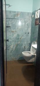 Bathroom Image of 800 Sq.ft 2 BHK Builder Floor for rent in Katipalla Mangalore for Rs. 12000