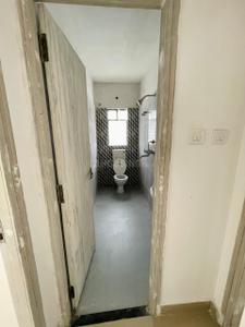 Bathroom Image of 914 Sq.ft 3 BHK Apartment / Flat for sale in Gems City, Joka Kolkata for Rs. 3600000