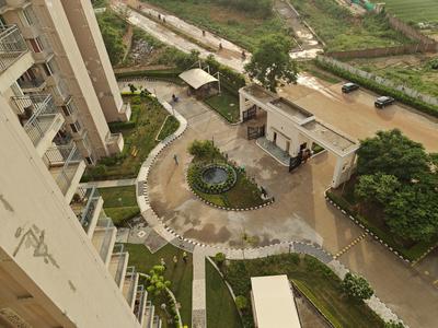 Balcony Image of 1956 Sq.ft 3 BHK Apartment / Flat for rent in Orris Greenopolis, Sector 89 Gurgaon for Rs. 33000
