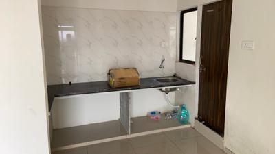 Kitchen Image of 722 Sq.ft 2 BHK Apartment / Flat for sale in Vakratund Palms, Sevasi Vadodara for Rs. 3500000