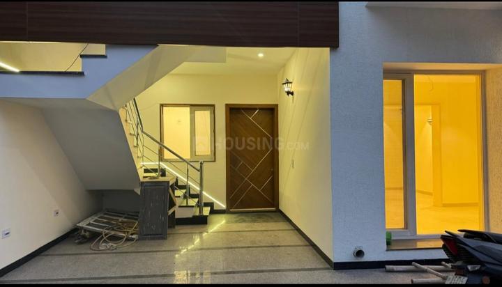 Sunny enclave sector 125 Main Image 1