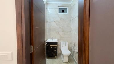 Image of 1000 Sq.ft 3 BHK Apartment / Flat for sale in Sector 5 Rohini, New Delhi for Rs. 8000000