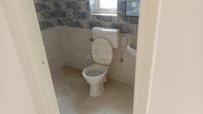 Image of 950 Sq.ft 3 BHK Apartment / Flat for sale in Signature Global Golf Green, Sector 79, Gurgaon for Rs. 7300000