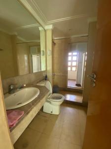 Bathroom Image of 2645 Sq.ft 4 BHK Apartment / Flat for sale in Hiranandani Meadows, Thane West Thane for Rs. 64500000