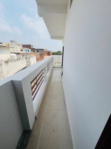 Balcony Image of 500 Sq.ft 1 BHK Builder Floor for rent in Dampier Nagar Mathura for Rs. 10000