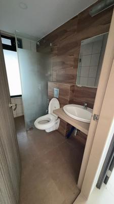 Image of 1200 Sq.ft 3 BHK Apartment / Flat for sale in Bandra West, Mumbai for Rs. 60000000