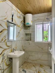 Bathroom Image of 1500 Sq.ft 2 BHK Independent House for rent in Dharamsala Kangra for Rs. 27000