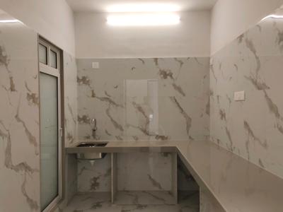 Kitchen Image of 600 Sq.ft 2 BHK Apartment / Flat for sale in Emerald Dotom Isle, Kandivali West Mumbai for Rs. 13000000