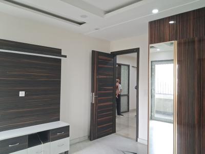Bedroom Image of 2250 Sq.ft 3 BHK Builder Floor for sale in Rajouri Garden New Delhi for Rs. 41000000