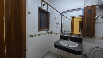 Image of 2800 Sq.ft 4 BHK Independent House for rent in Altura Green Park Luxury Floors, Green Park Extension, New Delhi for Rs. 110000