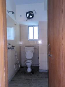Common Bathroom Image of 1500 Sq.ft 3 BHK Apartment / Flat for sale in Lake Town Kolkata for Rs. 9000000