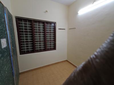 Bedroom Image of 850 Sq.ft 2 BHK Apartment / Flat for rent in Ejipura Bengaluru for Rs. 28000