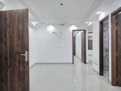 Living Room Image of 1110 Sq.ft 3 BHK Apartment / Flat for sale in Mehrawali Apartment, Mehrauli New Delhi for Rs. 7000000