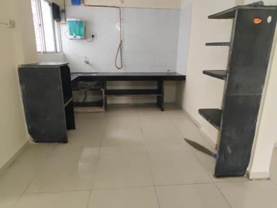 Kitchen Image of 900 Sq.ft 2 BHK Apartment / Flat for rent in Nirmiti Surabhi Enclave, Aundh Pune for Rs. 30000