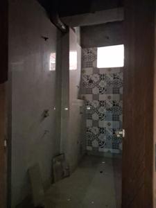 Common Bathroom Image of 1500 Sq.ft 3 BHK Apartment / Flat for sale in Sector 73 Noida for Rs. 5400000