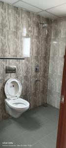 Bathroom Image of 1850 Sq.ft 3 BHK Apartment / Flat for sale in Shapoorji Pallonji JoyVille, Sector 102 Gurgaon for Rs. 29500000