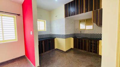 Bathroom Image of 900 Sq.ft 2 BHK Builder Floor for rent in Uttarahalli Hobli Bengaluru for Rs. 22000