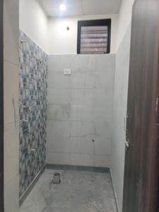 Common Bathroom Image of 750 Sq.ft 2 BHK Apartment / Flat for sale in CI Golf City Apartment, Kambakshpur Noida for Rs. 3084100