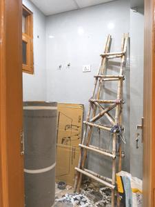 Common Bathroom Image of 950 Sq.ft 2 BHK Builder Floor for sale in Indirapuram Ghaziabad for Rs. 7100002