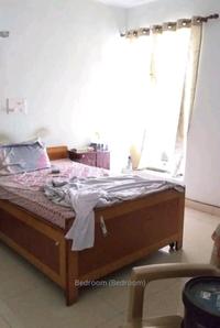 Bedroom Image of 2400 Sq.ft 4 BHK Apartment / Flat for sale in Bathal apartment, Patparganj New Delhi for Rs. 33800000