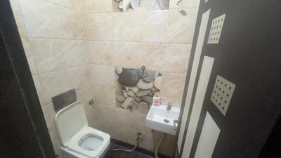 Image of 900 Sq.ft 2.5 BHK Builder Floor for rent in Pitampura, New Delhi for Rs. 35000