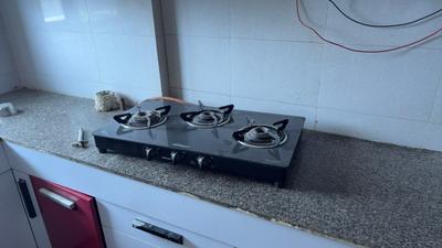 Kitchen Image of 600 Sq.ft 2 BHK Apartment / Flat for sale in Pyramid Urban 67A, Sector 67 Gurgaon for Rs. 8600000
