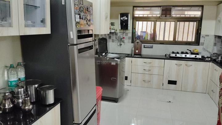 Ganesh krupa apartment deshmukh lane VP road Girgaon Main Image 1