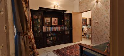 Bedroom Image of 3000 Sq.ft 3 BHK Apartment / Flat for sale in Kalighat Kolkata for Rs. 36000000