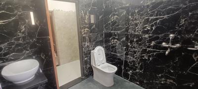 Bathroom Image of 1500 Sq.ft 3 BHK Builder Floor for rent in Sikraul Varanasi for Rs. 20000