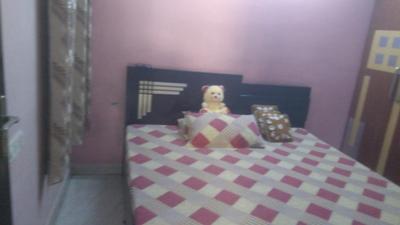 Bedroom Image of 900 Sq.ft 3 BHK Builder Floor for sale in Shahdara New Delhi for Rs. 5500000