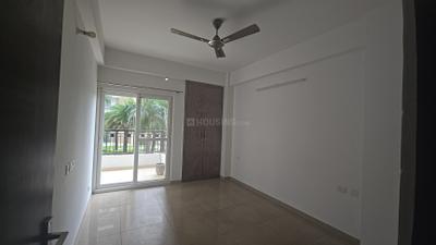Bedroom Image of 1695 Sq.ft 3 BHK Apartment / Flat for sale in Gulshan Ikebana, Sector 143 Noida for Rs. 23000000