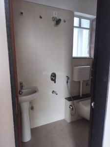 Bathroom Image of 700 Sq.ft 2 BHK Independent House for rent in Warje Malwadi Pune for Rs. 25000