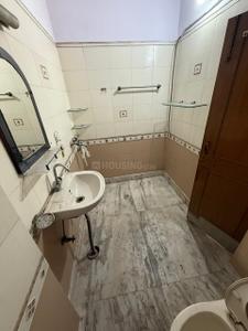 Bathroom Image of 1650 Sq.ft 3 BHK Apartment / Flat for sale in Apex Buildcon Vardaan Apartment, Indirapuram Ghaziabad for Rs. 14500000