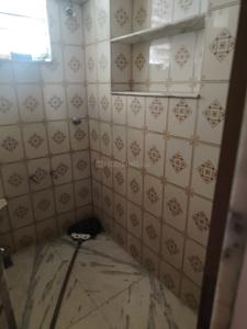 Bathroom Image of 900 Sq.ft 1 RK Independent House for rent in Nizampura Vadodara for Rs. 12000