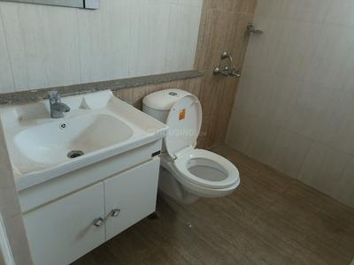 Bathroom Image of 1476 Sq.ft 3 BHK Apartment / Flat for rent in TDI Lake Grove City, Kundli Sonipat for Rs. 19999