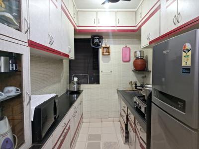Kitchen Image of 812 Sq.ft 3 BHK Apartment / Flat for sale in Kalbadevi Mumbai for Rs. 25500000