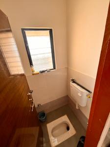 Bathroom Image of 635 Sq.ft 1 BHK Apartment / Flat for rent in Satpur Nashik for Rs. 8000