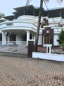 Image of 2850 Sq.ft 5 BHK Villa for sale in Vennala, Kochi for Rs. 30000000