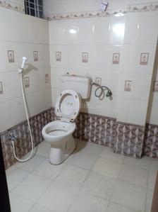 Bathroom Image of 1800 Sq.ft 3 BHK Duplex for rent in Classic Swastik City, Sukhliya Indore for Rs. 28000