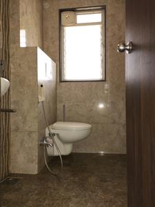 Common Bathroom Image of 1100 Sq.ft 3 BHK Apartment / Flat for rent in Vile Parle East Mumbai for Rs. 130000