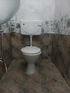 Common Bathroom Image of 1500 Sq.ft 3 BHK Apartment / Flat for rent in Kolte Patil Centria Building P And Q, Kondhwa Pune for Rs. 40000
