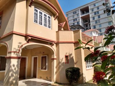 Image of 3150 Sq.ft 4 BHK Independent House for sale in Dev Kutir Bungalow, Ambli, Ahmedabad for Rs. 60000000