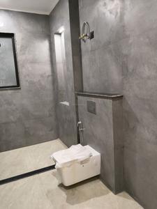 Common Bathroom Image of 3200 Sq.ft 4 BHK Builder Floor for sale in Palam Vihar Gurgaon for Rs. 33000000