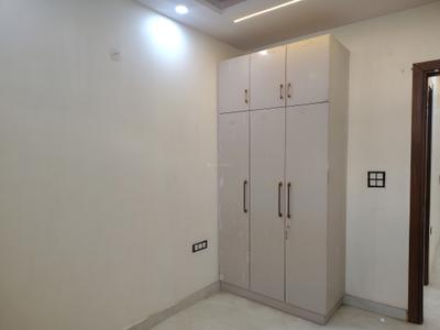 Bedroom Image of 1300 Sq.ft 3 BHK Builder Floor for sale in Shalimar Garden Ghaziabad for Rs. 9500000