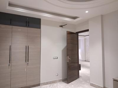 Bedroom Image of 2000 Sq.ft 3 BHK Builder Floor for sale in Raja Garden New Delhi for Rs. 35000000