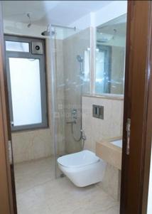 Bathroom Image of 1300 Sq.ft 3 BHK Apartment / Flat for rent in Piramal Aranya, Byculla Mumbai for Rs. 180000