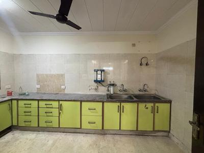 Kitchen Image of 1800 Sq.ft 3 BHK Builder Floor for rent in Tagore Garden Extension New Delhi for Rs. 70000