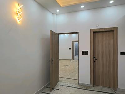 Bedroom Image of 1250 Sq.ft 3 BHK Builder Floor for sale in Indirapuram Ghaziabad for Rs. 12000000