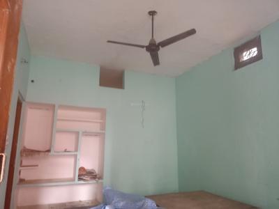 Bedroom Image of 1100 Sq.ft 3 BHK Builder Floor for rent in Indira Nagar Lucknow for Rs. 15000